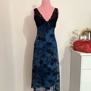 Elegant Blue and Black Lace Dress